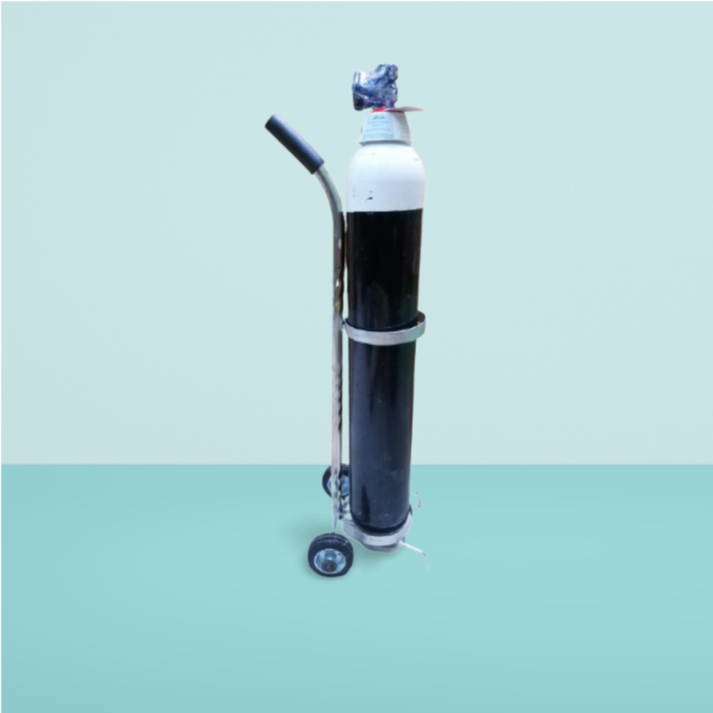 Experience peace of mind with our affordable oxygen cylinder rental services in Dhaka, Bangladesh. Reliable 24/7 support for your health needs.